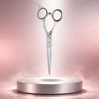 Preview: Pinin Q4 Hayami